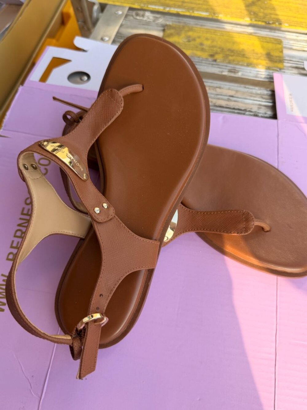 Michael Kors Brown Leather Thong Sandals | Gold Logo Hardware | Size 7.5 - Picture 2 of 3